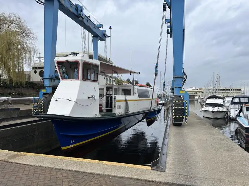 Navio de cruzeiro à venda