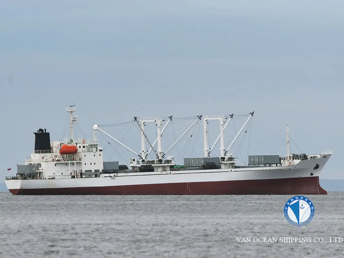 Navio frigorífico à venda