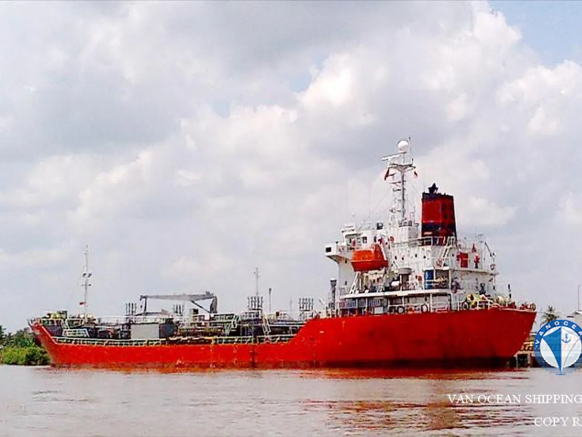 Navio-tanque de óleo/produtos químicos à venda