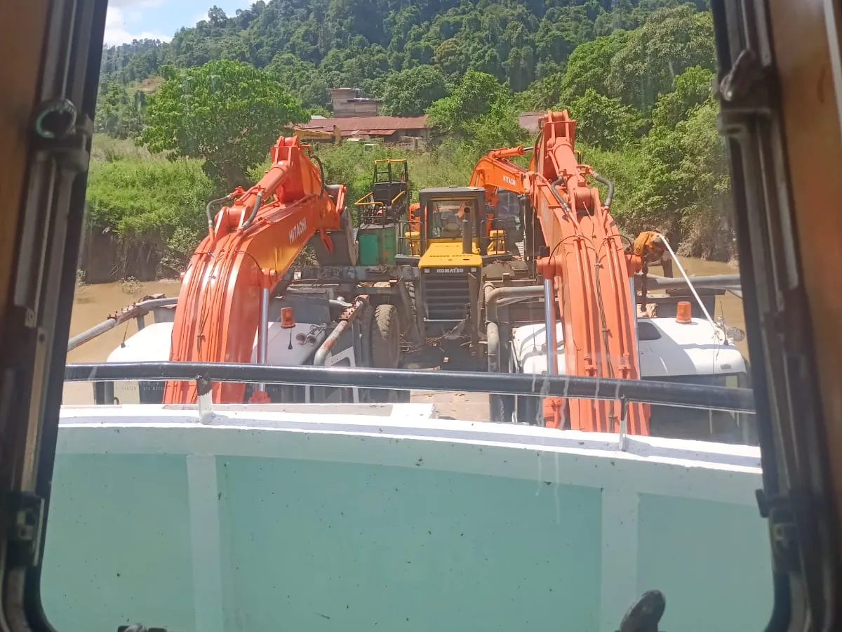 Balsa de desembarque, tanque à venda