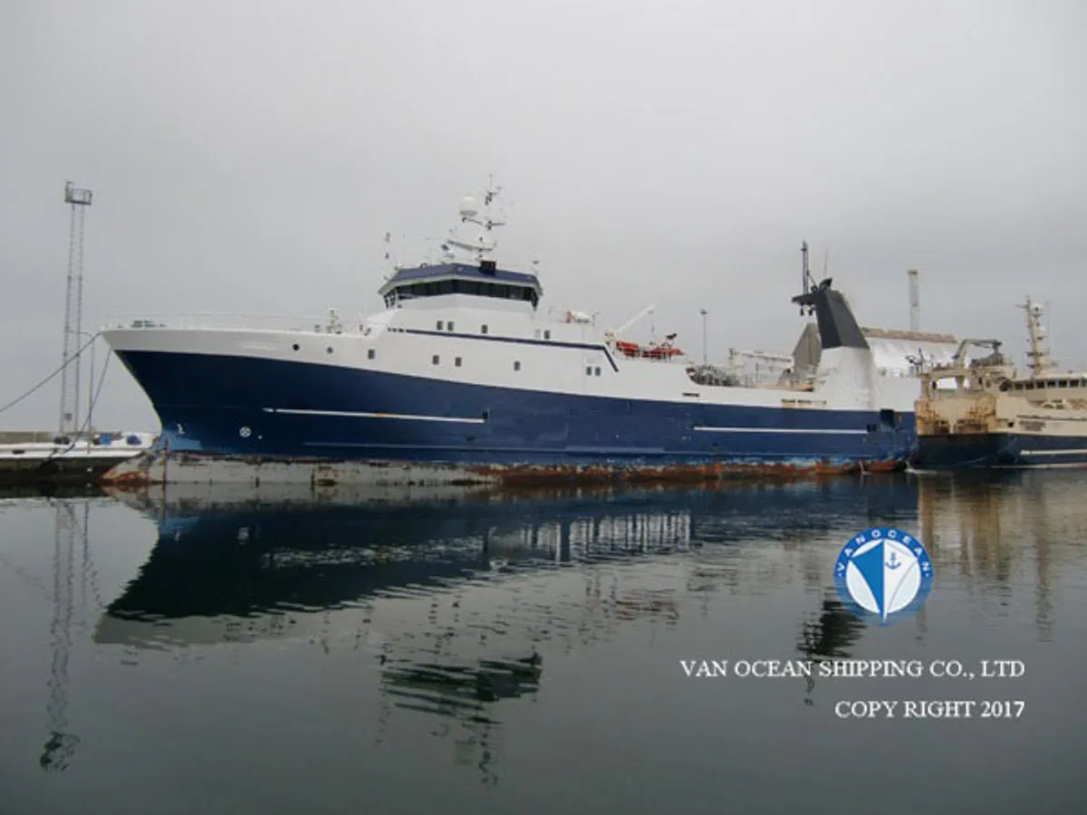 Navio de pesca de arrasto à venda