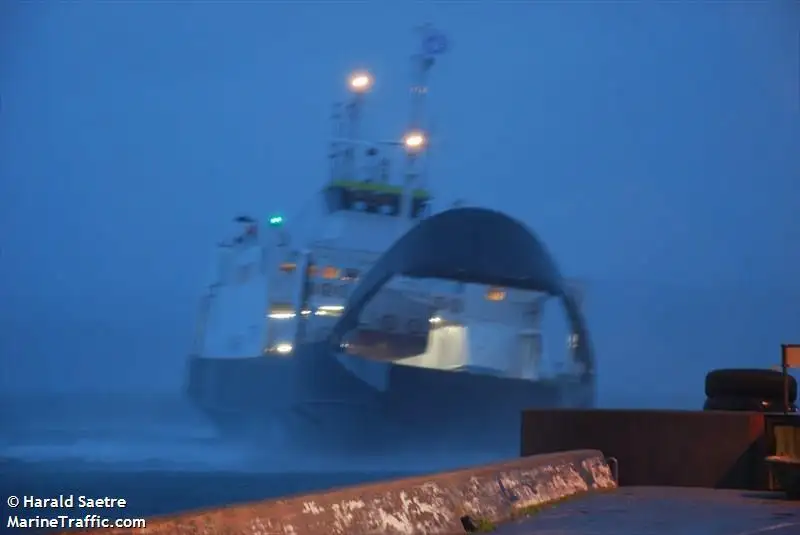 Navio de transporte de passageiros (Ferry) à venda