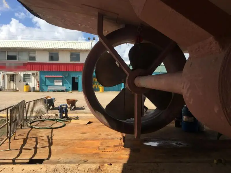 Navio frigorífico à venda