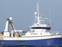 Navio de pesca de arrasto à venda