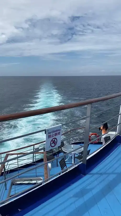 Navio de passageiros à venda