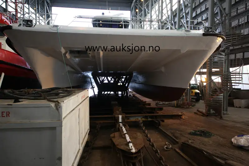 Catamarã à venda