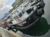 Rebocador à venda