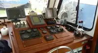Barco de tripulação à venda