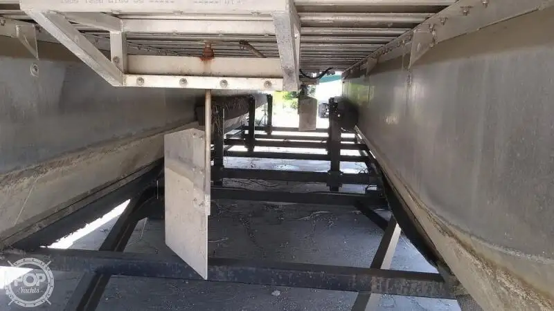 Navio porta-contêineres à venda