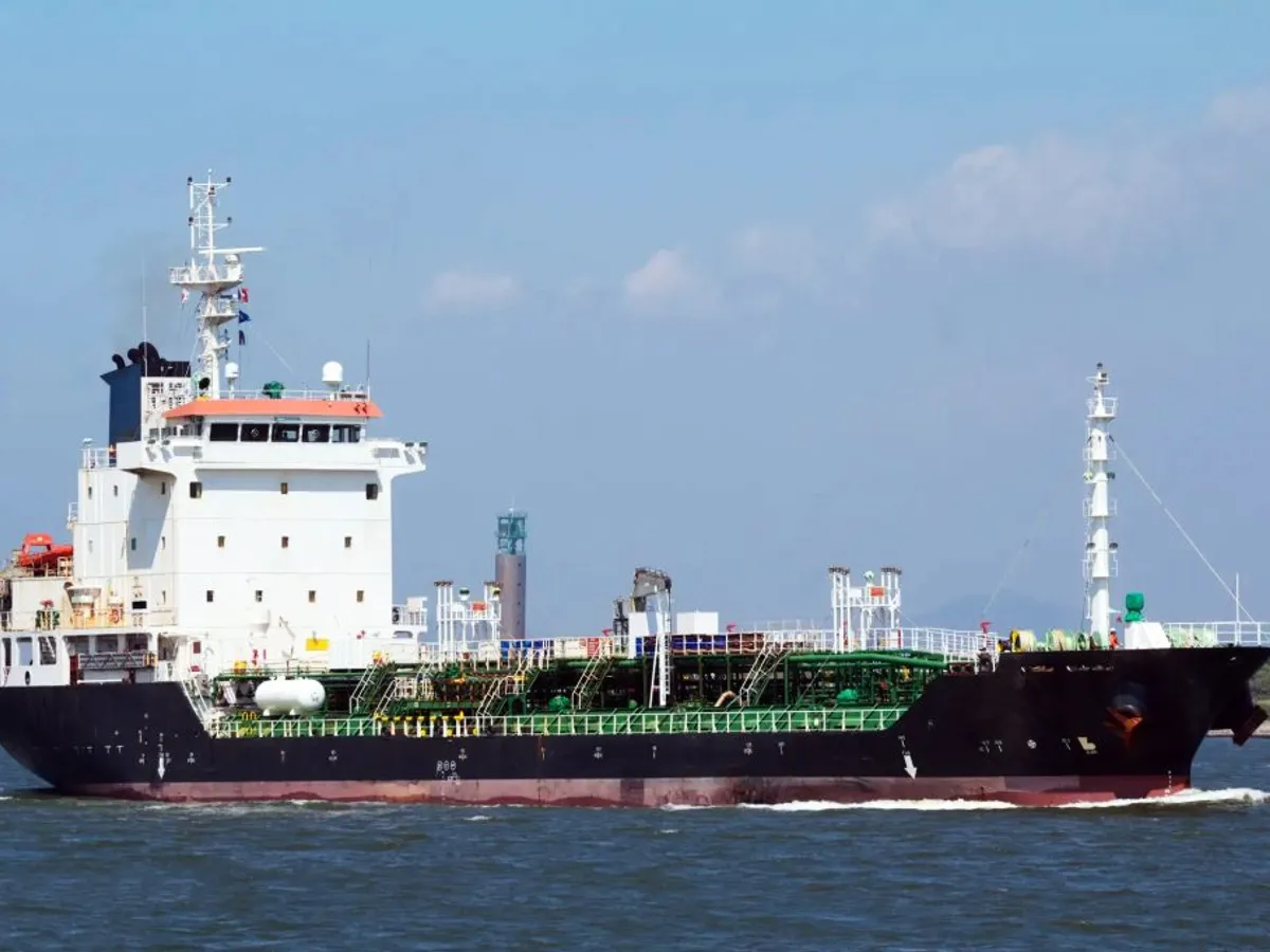Navio-tanque de combustível à venda