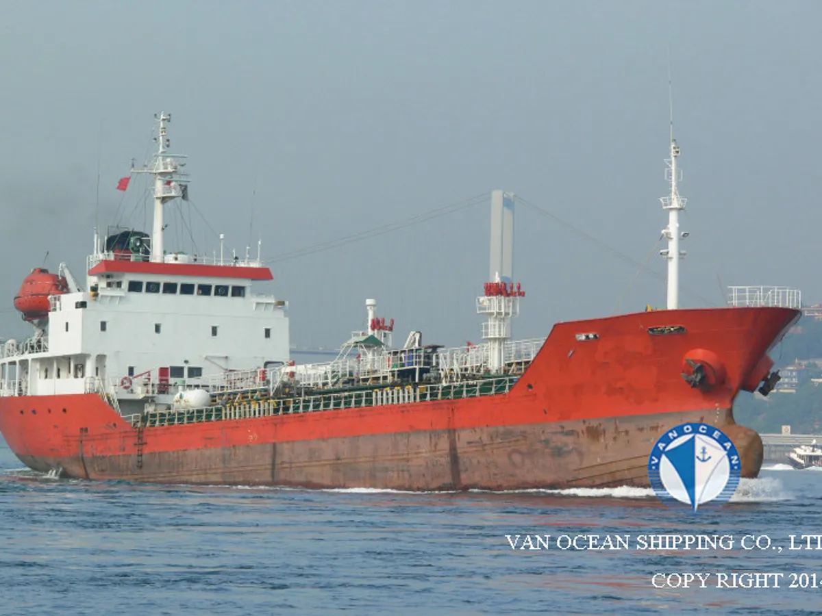 Navio-tanque de óleo/produtos químicos à venda