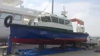 Barco de tripulação à venda