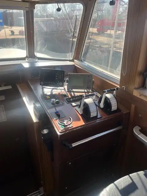 Navio de pesquisa à venda