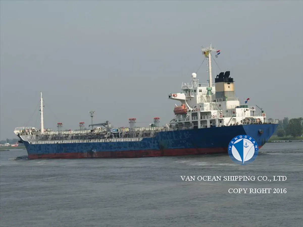 Navio-tanque de óleo/produtos químicos à venda