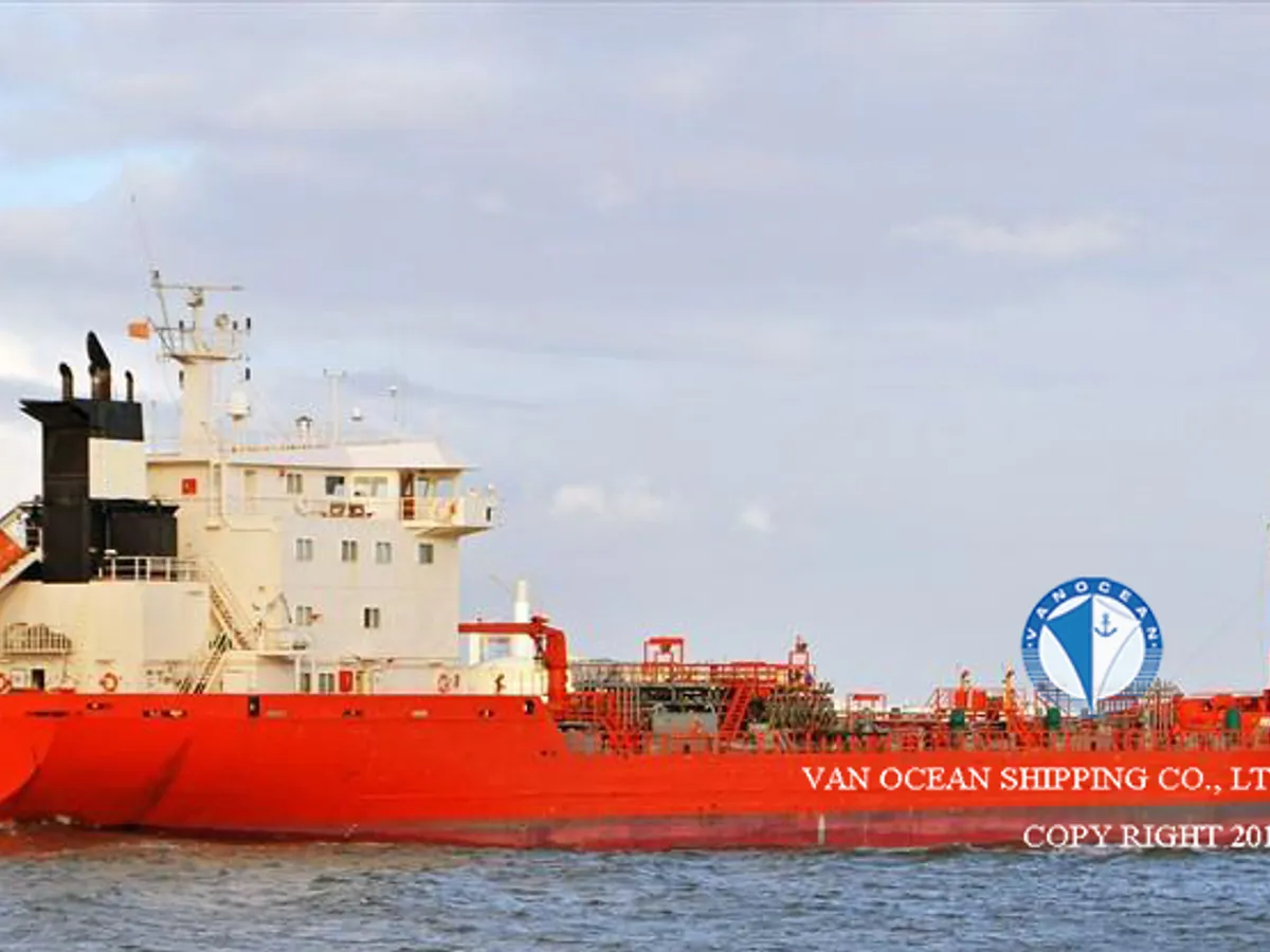 Navio-tanque de óleo/produtos químicos à venda