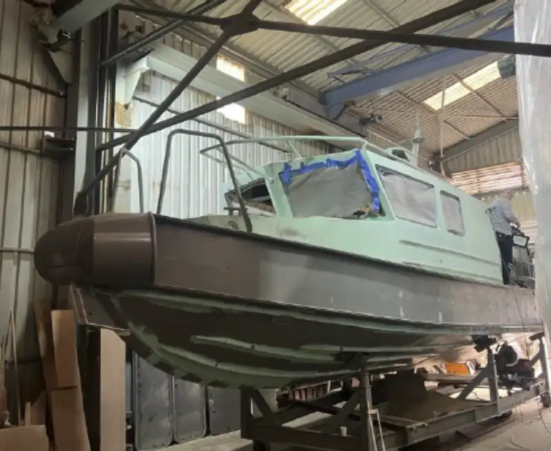 Barcos de trabalho à venda