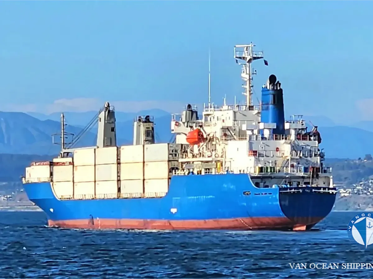 Navio frigorífico à venda