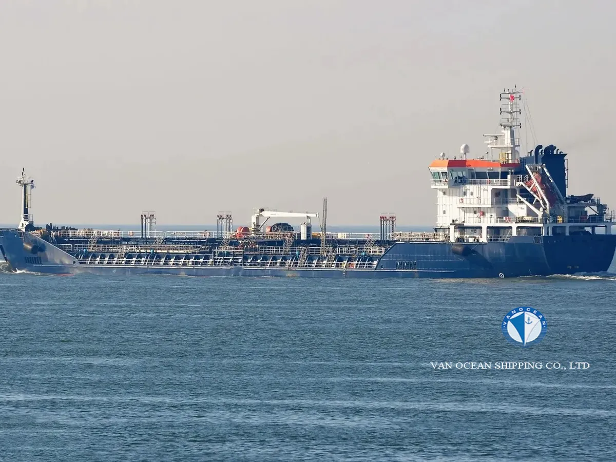 Navio-tanque de óleo/produtos químicos à venda