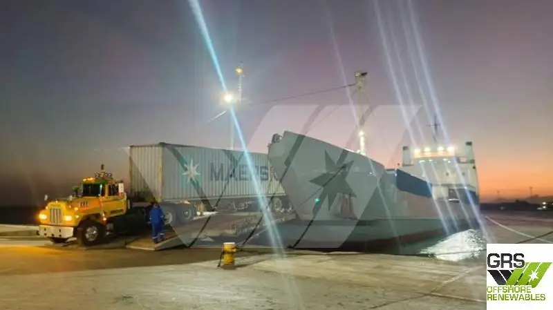 Balsa de desembarque, tanque à venda