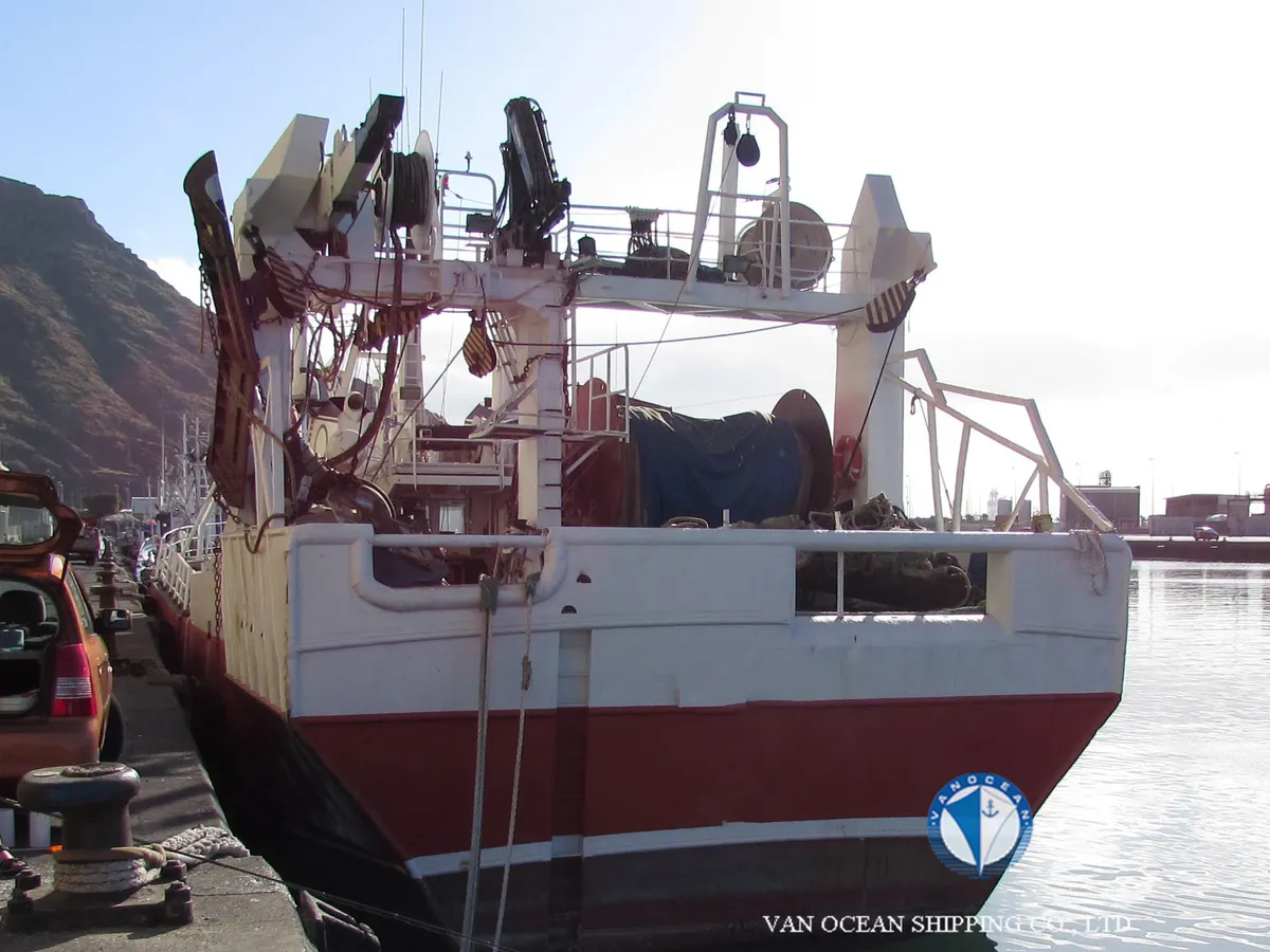 Navio de pesca de arrasto à venda