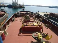 Rebocador à venda