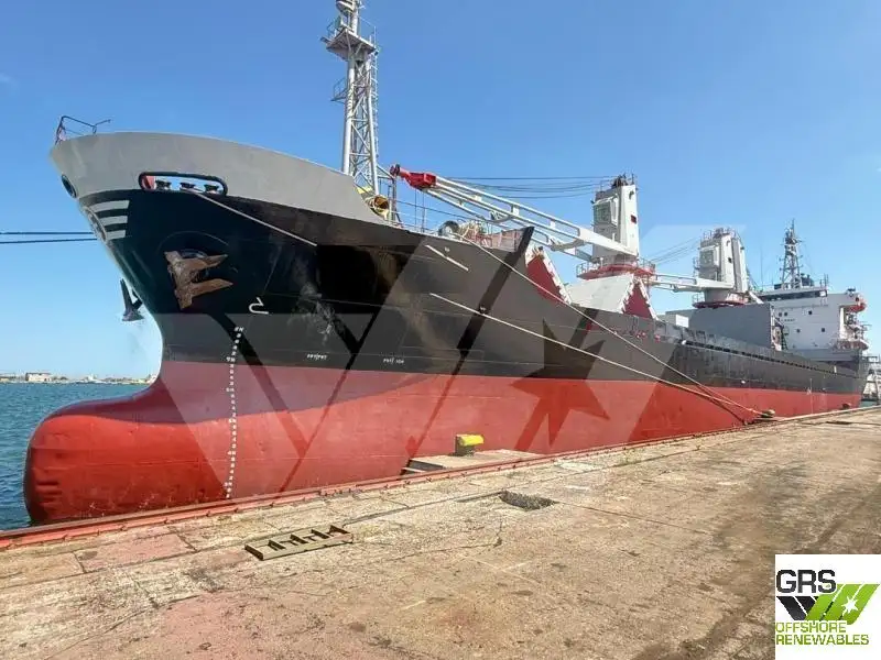 Navio graneleiro à venda