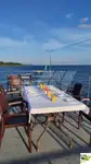 Navio restaurante à venda