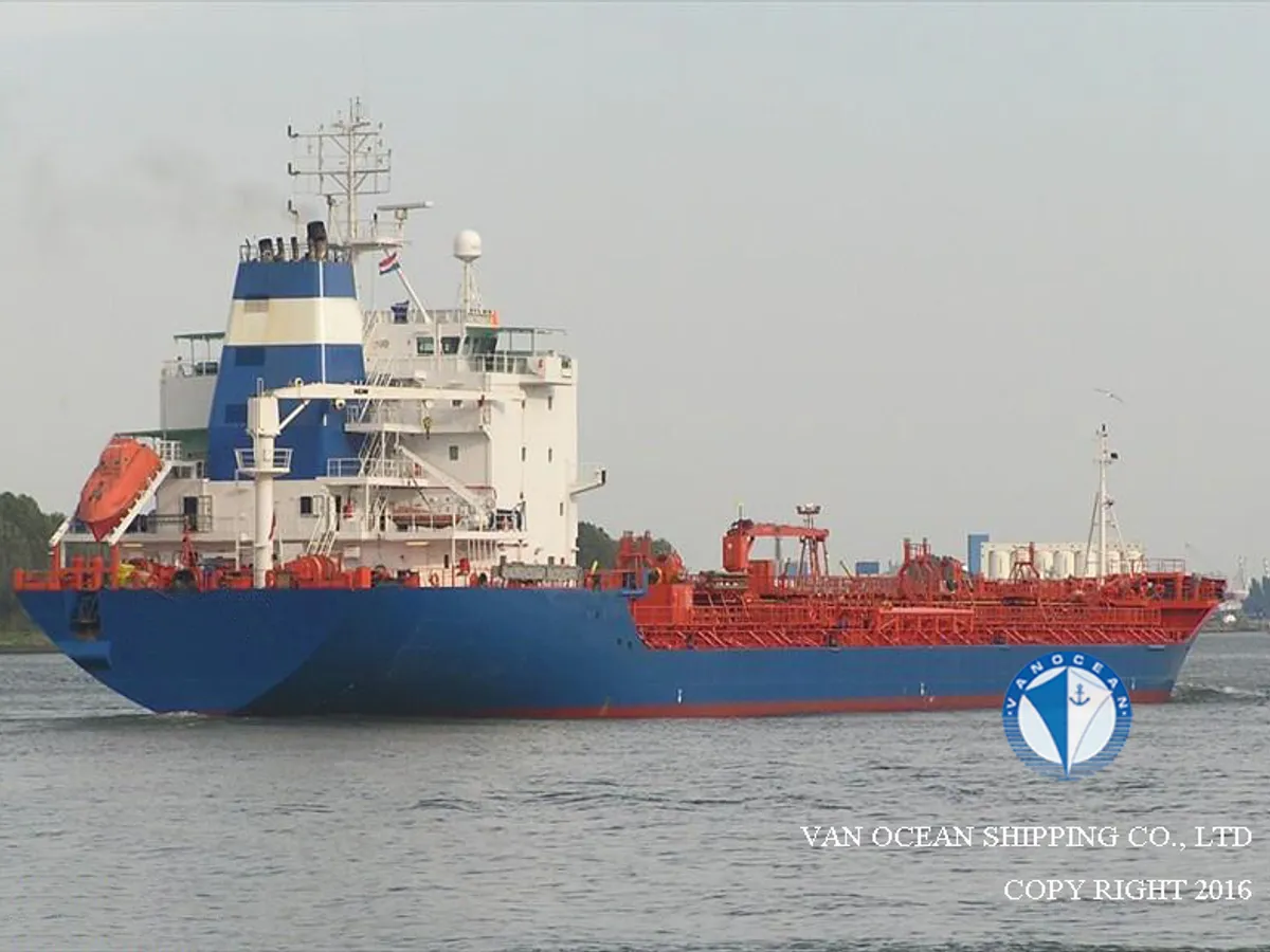 Navio-tanque de óleo/produtos químicos à venda