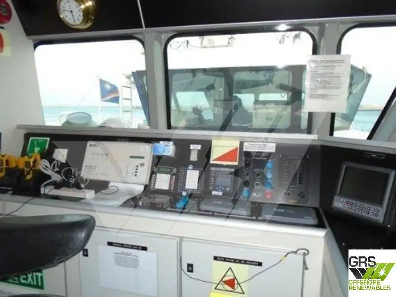 Barco de tripulação à venda