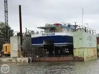 Catamarã à venda