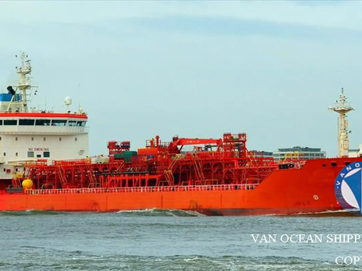 Navio-tanque de óleo/produtos químicos à venda