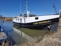 Rebocador à venda