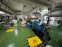 Navio porta-contêineres à venda