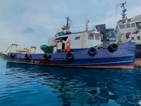 Navio de abastecimento à venda