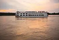 Navio de cruzeiro à venda