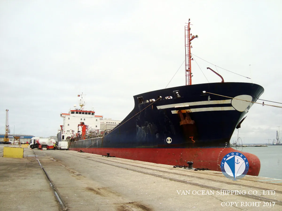 Navio-tanque de óleo/produtos químicos à venda