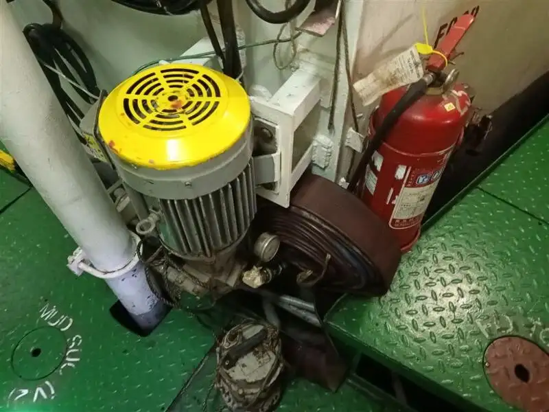 Rebocador à venda