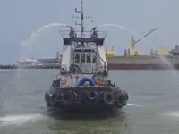 Rebocador à venda