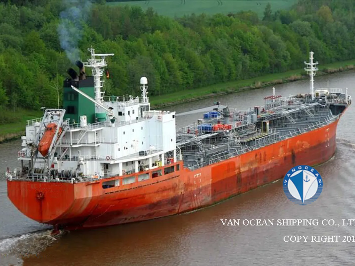 Navio-tanque de óleo/produtos químicos à venda