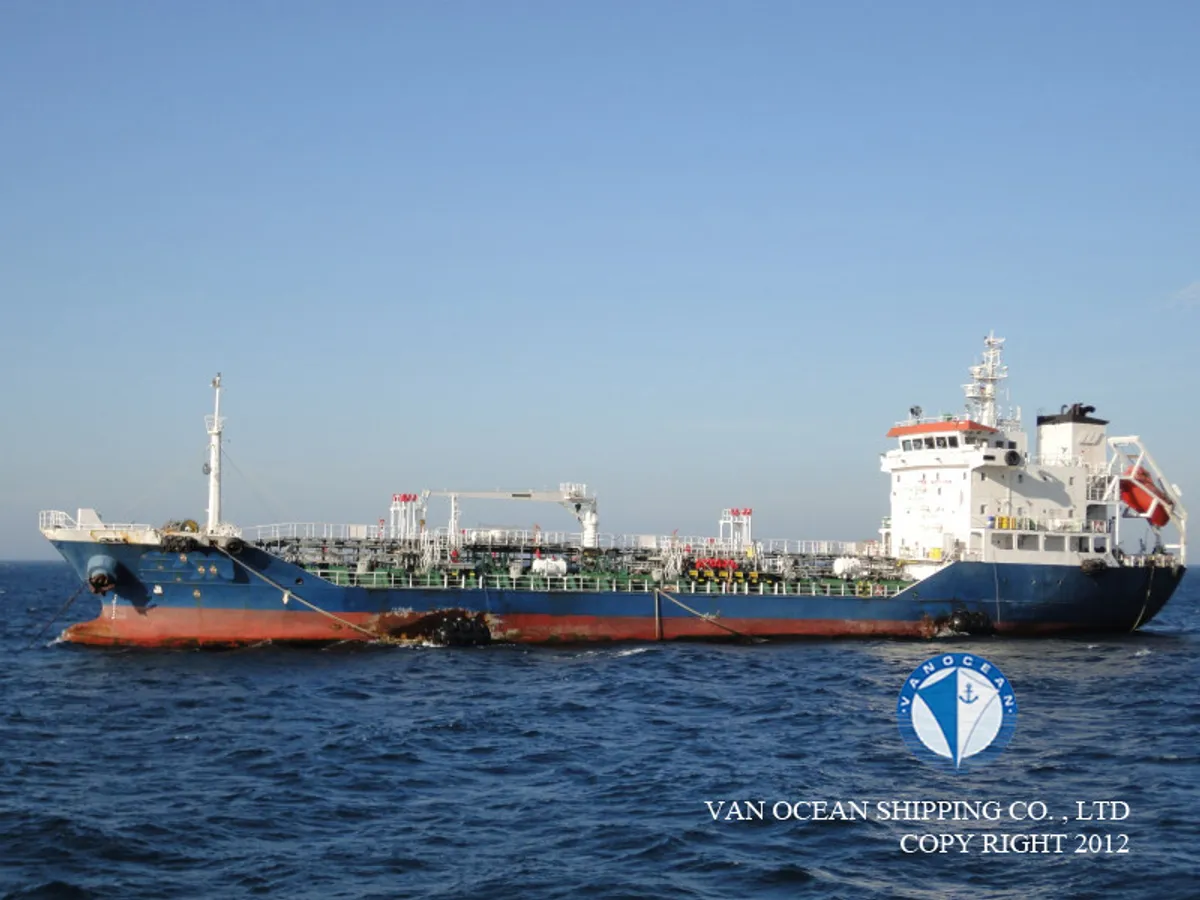 Navio-tanque de óleo/produtos químicos à venda