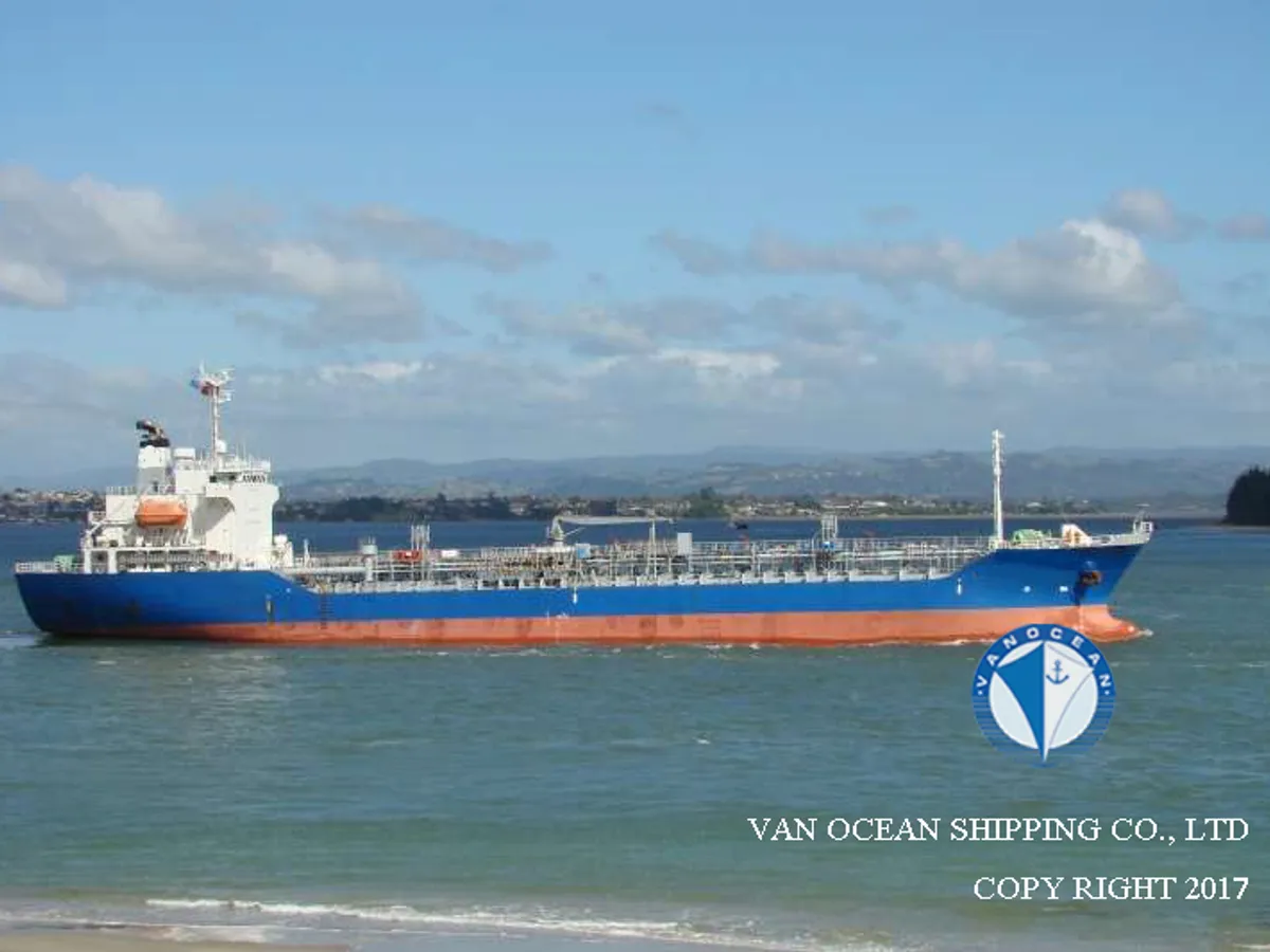 Navio-tanque de óleo/produtos químicos à venda