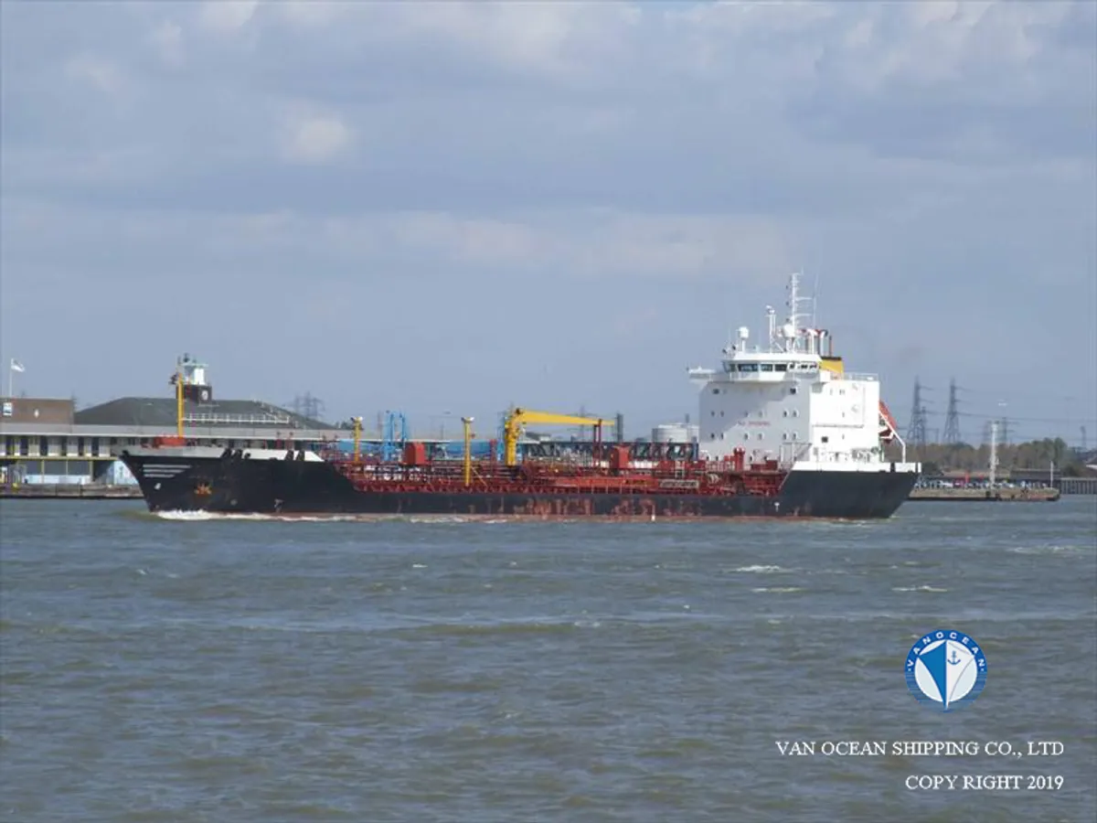 Navio-tanque de óleo/produtos químicos à venda