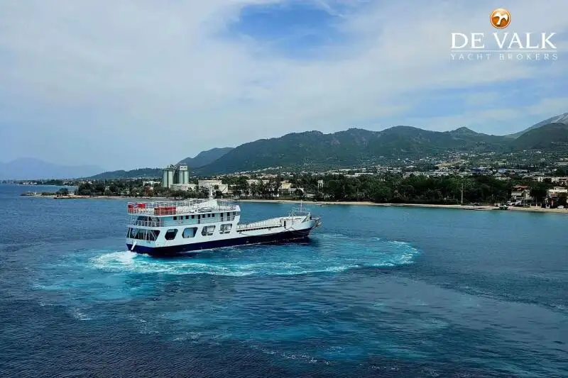 Navio de transporte de passageiros (Ferry) à venda