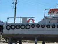 Barco de tripulação à venda