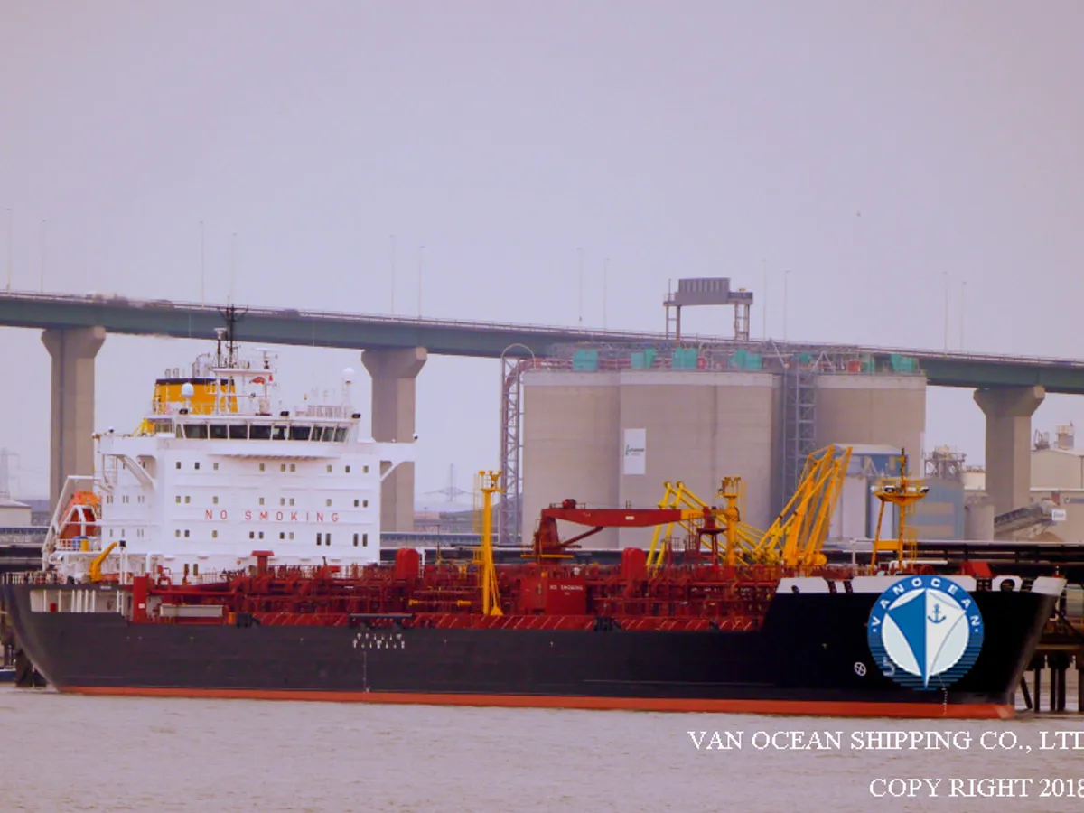 Navio-tanque de óleo/produtos químicos à venda