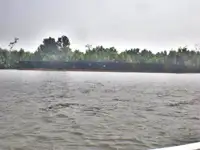 Barcaça à venda