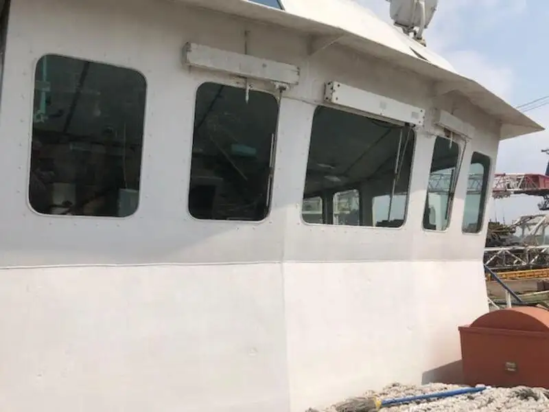 Rebocador à venda