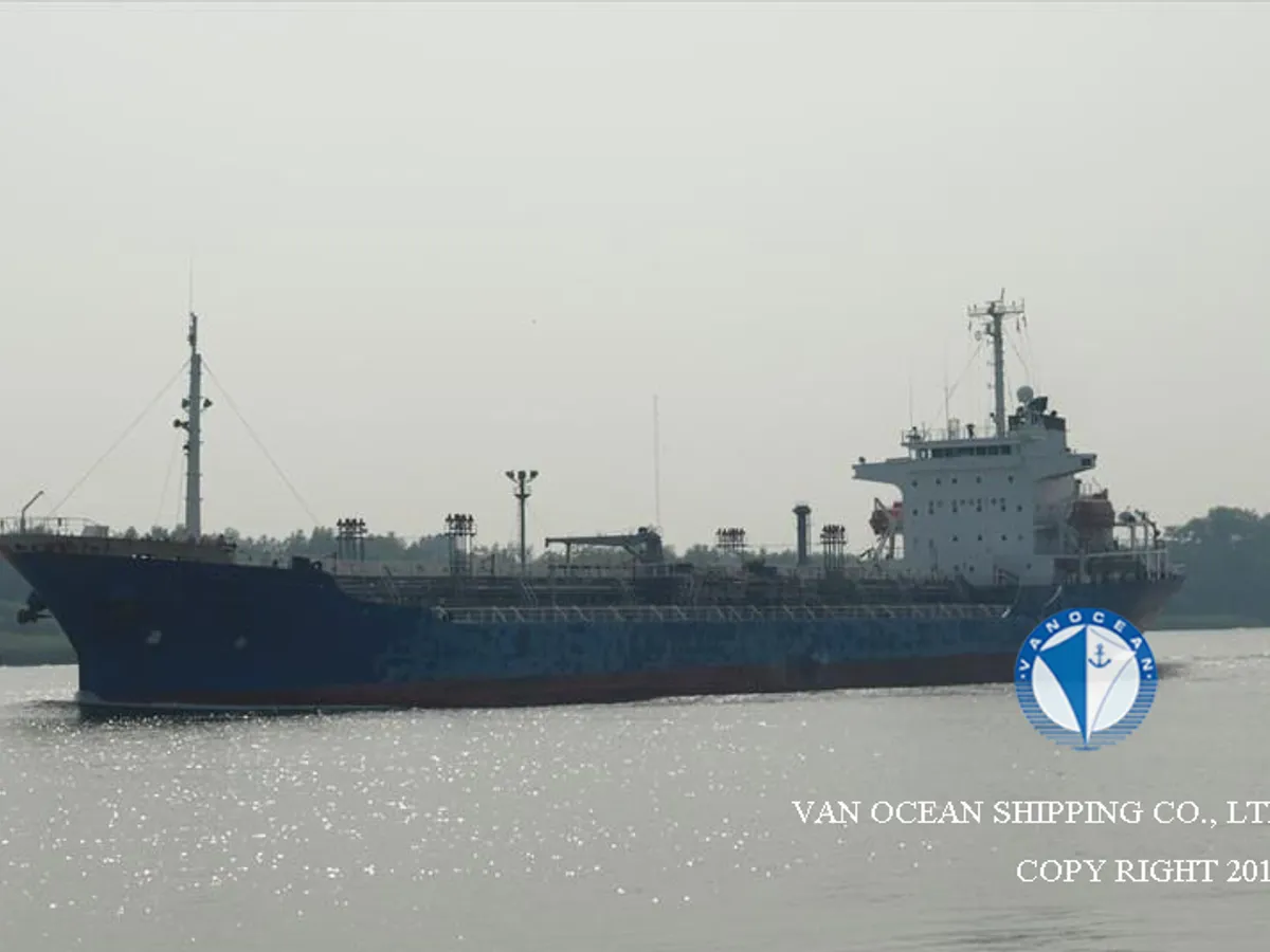 Navio-tanque de óleo/produtos químicos à venda