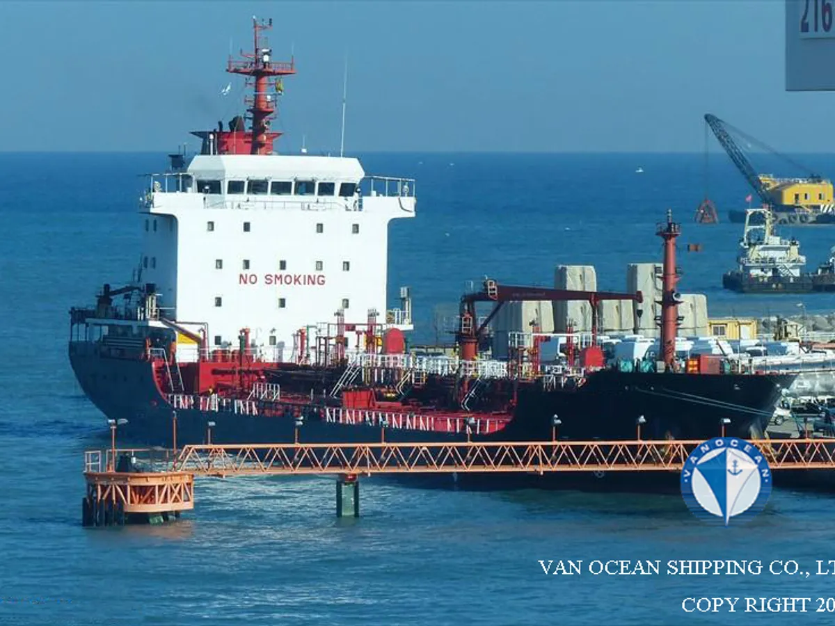 Navio-tanque de óleo/produtos químicos à venda