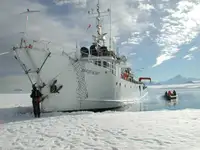 Navio de pesquisa à venda